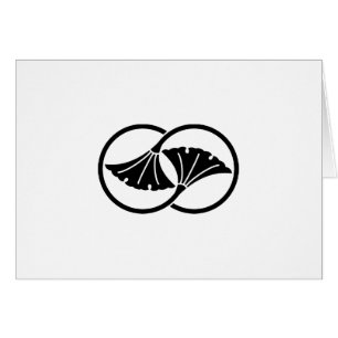 Círculos de hojas de ginkgo vinculados