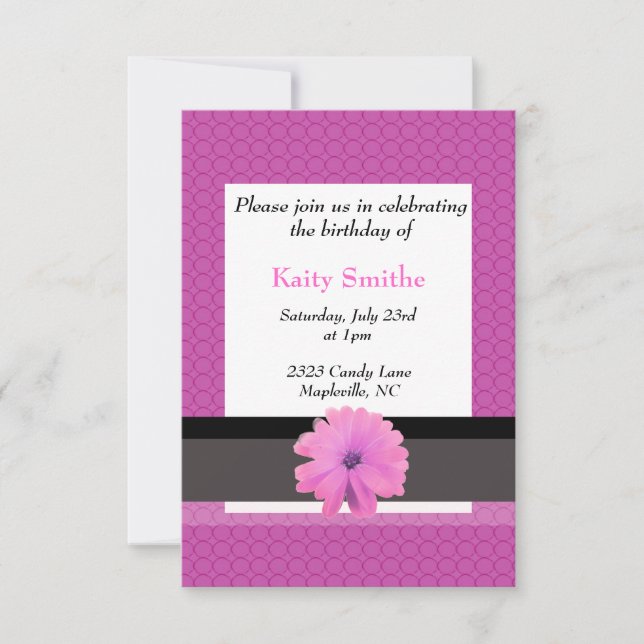 Círculos rosados e invitación de cumpleaños floral (Anverso)
