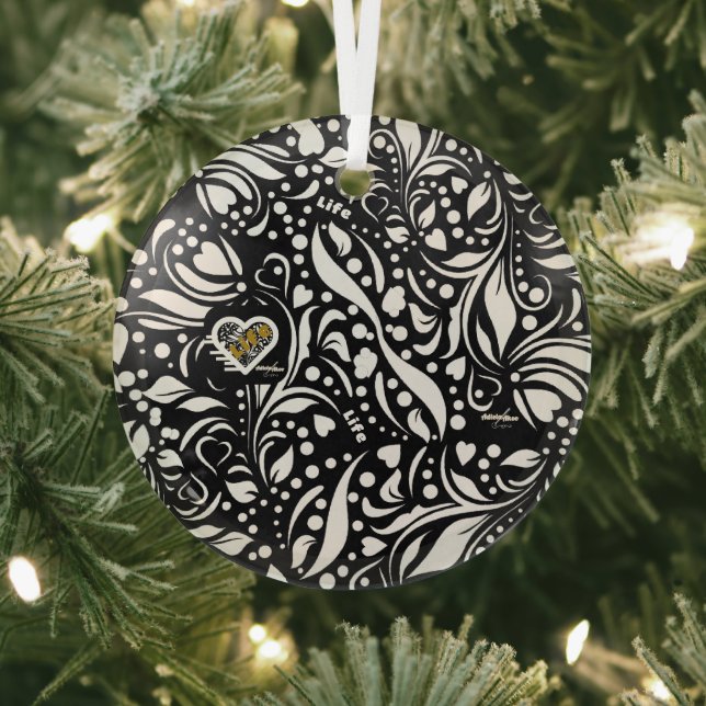 Cita de vida: Ornamento negro de Adiela Akoo (in situ)