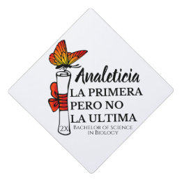 Cita Española Con Mariposa Con Diploma