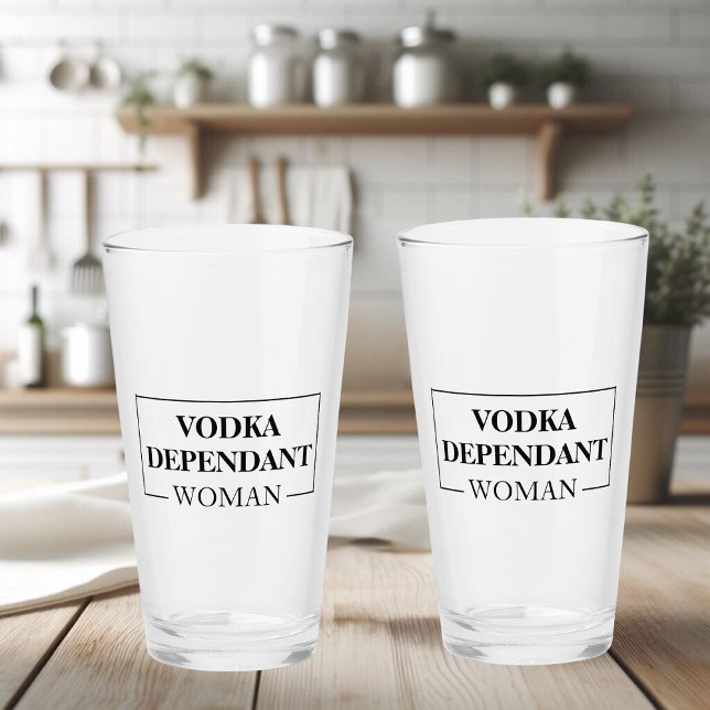 Cita graciosa de mujer dependiente de Vodka modern (Subido por el creador)