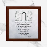 Cita Rumi inspiradora Keepsake caja de joyas<br><div class="desc">Hermosa cita RUMI en escritura negra con letras en un fondo abstracto azul-púrpura helado. El precioso gráfico de la puerta decora la parte superior. Excelente idea de regalo para cualquiera que desee guardar bollos o joyas en una caja inspiradora.</div>