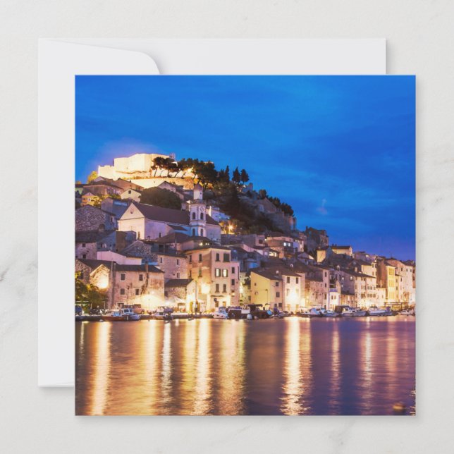 Ciudad croata de Sibenik de noche (Anverso)