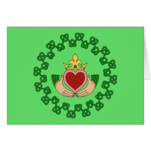 Claddagh y tarjeta de felicitación verde de