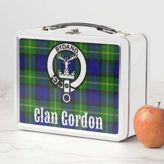 Clan Gordon Escudo Badge & Tartan (In situ)