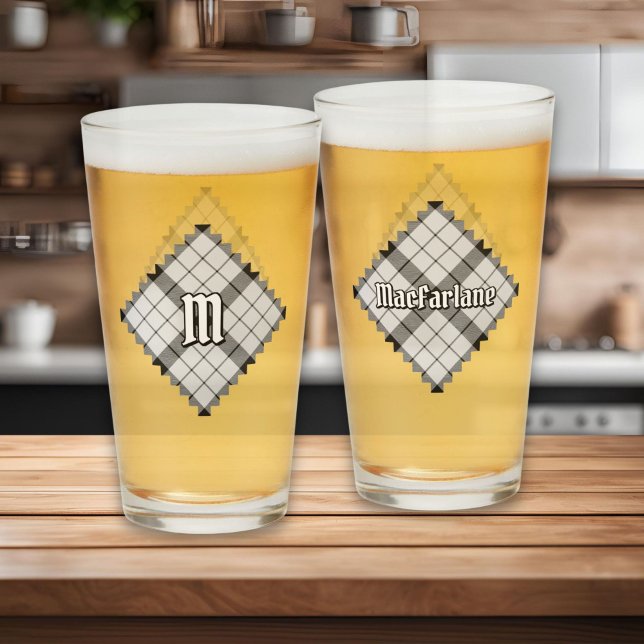 Clan MacFarlane Tartán blanco y negro (Subido por el creador)