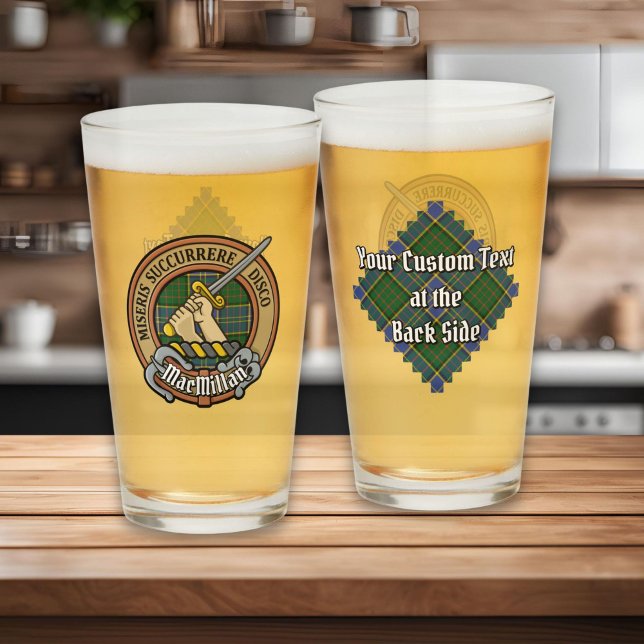 Clan MacMillan Escudo sobre la caza de tartán (Subido por el creador)