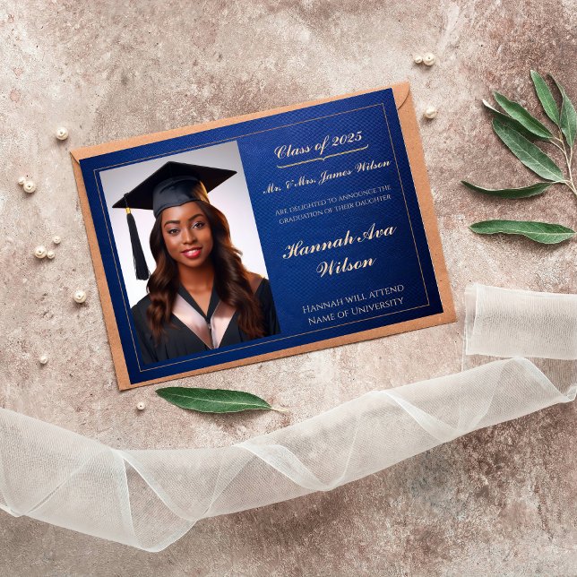 Clase elegante de la Invitación de graduación 2025 (Subido por el creador)