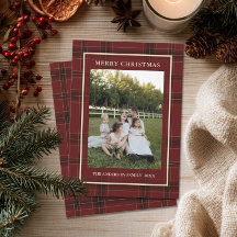 Clásica foto familiar de Navidad con cuadros escoc