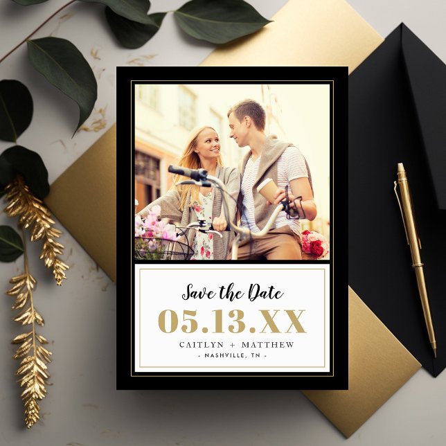 Classy Black and Gold Photo Save the Date (Subido por el creador)