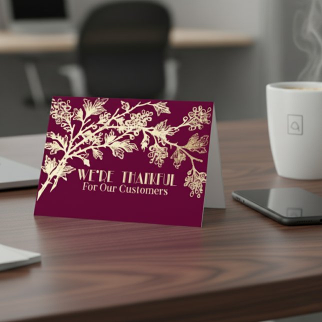 Clientes Empresariales Día de Acción de Gracias —  (Express gratitude to your customers with this warm and polished Thanksgiving message.)