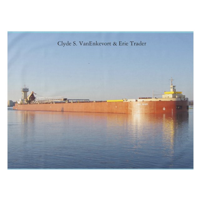 Clyde S. VanEnkevort & Erie Trader mantel (Frente (Horizontal))