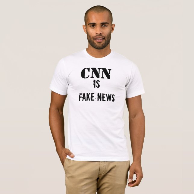 CNN es camiseta FALSA de las NOTICIAS (Anverso completo)