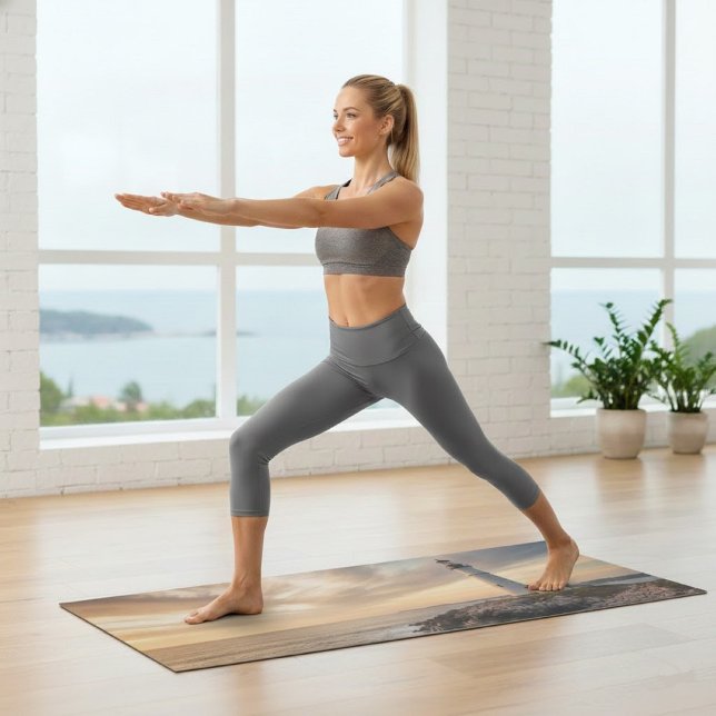 Coastal Serenity Lighthouse Yoga Mat (Subido por el creador)