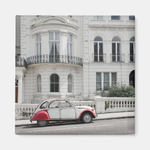 Coche antiguo en el imán de Notting Hill: Londres