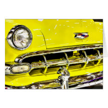 Coche clásico amarillo chevy