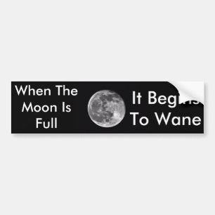 Coche Cuando la luna es pegatina para el parachoques