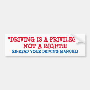 COCHE ¡LA PEGATINA PARA EL PARACHOQUES "QUE CONDUCE ES