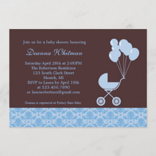 Cochecito azul con la invitación de Baby Shower de