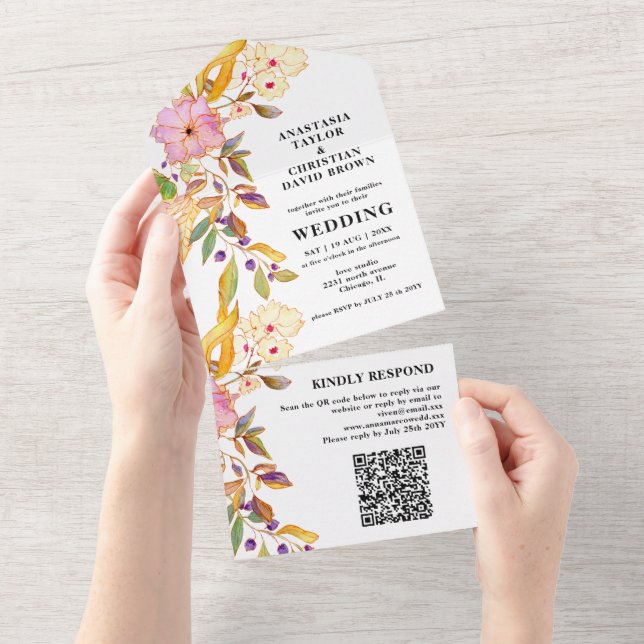 Código QR floral beige todo en una sola invitación (desgarro)