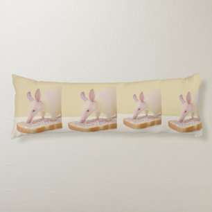 Cojín Albino Aardvark & Sprinkle Toast – Minimalista Cap