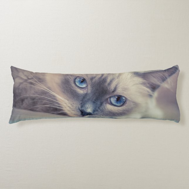 Cojín Asombroso muñeco rojo con ojos azules ‎ gato (Anverso)