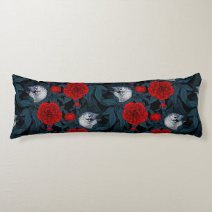 Cojín Aves y flores de peón rojo con hojas azules