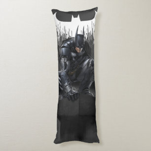 Cojín Batman encaramado en un pilar