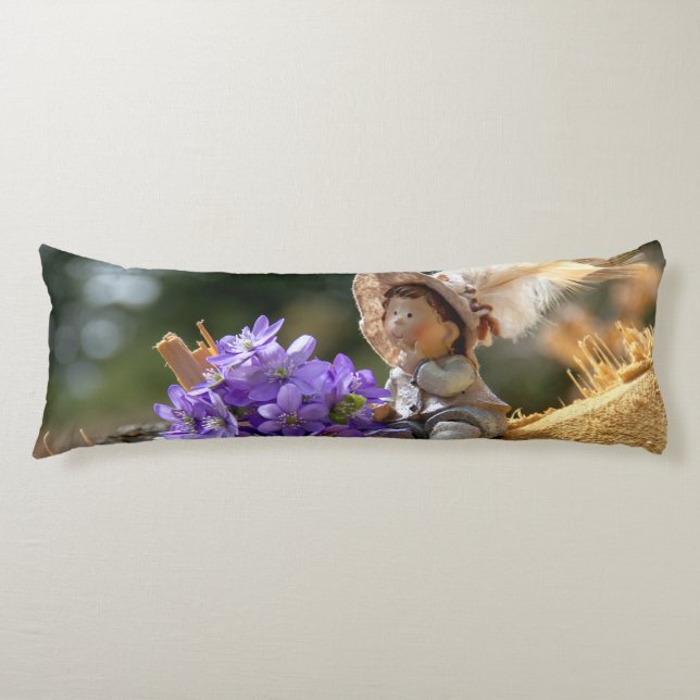 Cojín Boy on Log with Flowers (Anverso)