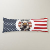 Busto de águila calva con fondo de bandera america