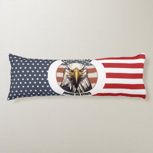 Cojín Busto de águila calva con fondo de bandera america