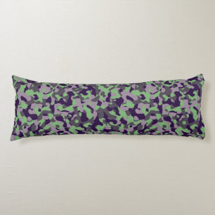 Cojín camuflaje abstracto verde y violeta desteñido