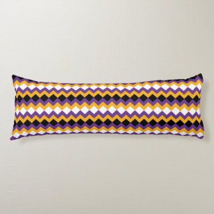 Cojín Chevron amarillo, púrpura, negro y blanco zigzag