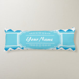 Cojín Chevron azul y blanco con nombre personalizado