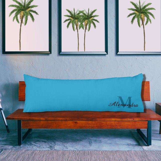 Cojín Color sólido azul Monograma nombre inicial (Subido por el creador)