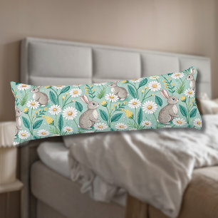 Cojín Conejitos Lindos Sentados Entre Margaritas Blancas