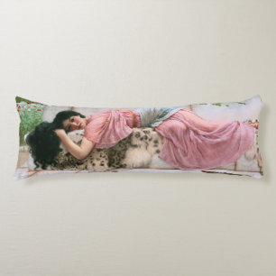 Cojín Cuando el corazón es joven por John William Godwar