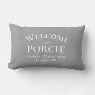 Cojín De Exterior Bienvenido a Porch Custom Family Names Gris Modern