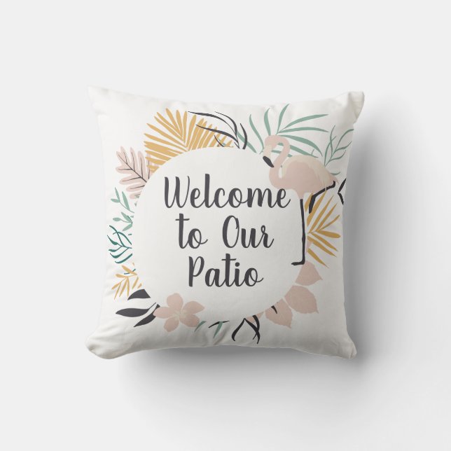 Cojín De Exterior Bienvenidos a nuestro flamenco rosa patio (Anverso)