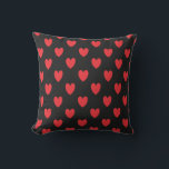 Cojín De Exterior Bodas El día de San Valentín del patrón del corazó<br><div class="desc">Diseñado con lindos patrones de corazón de doodle rojo en un fondo negro sólido. Puede cambiar a cualquier color de fondo como desee.</div>