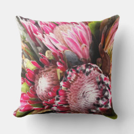 Cojín De Exterior Colección de primavera exterior Protea Bouquet Pil