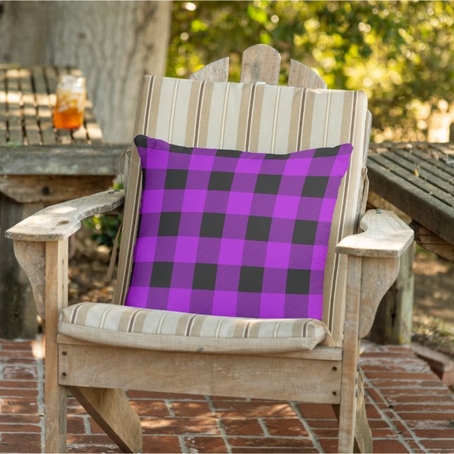 Cojín De Exterior Comprobación de la placa de búfalo morado y negro  (Silla)