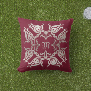 Cojín De Exterior damasco floral elemento dorado.monograma.