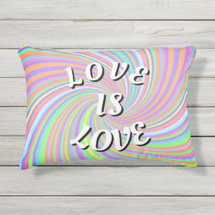 Cojín De Exterior El amor es amor Orgullo al aire libre