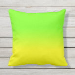 Cojín De Exterior El color amarillo verde y de neón de neón de la<br><div class="desc">El amarillo de neón de la sol brillante se descolora en una falta de definición del ombre con el verde de neón para un flash del brillo y de la luz</div>