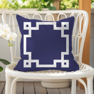 Cojín De Exterior Elegante borde de llave griega azul marino y blanc