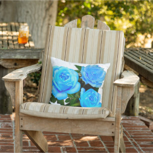 Cojín De Exterior Elegantes rosas azules verde azulados flores azule
