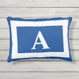 Cojín De Exterior Énfasis de moda monogramado azul