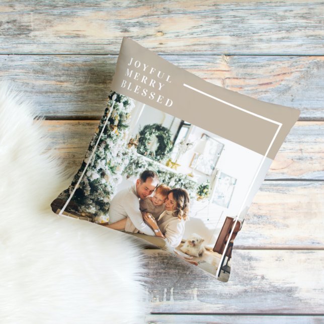 Cojín De Exterior Foto familiar moderna | Joyful Merry Blessed (Subido por el creador)