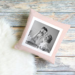 Cojín De Exterior Foto familiar moderna Pastel Regalo sencillo rosa<br><div class="desc">Foto familiar moderna Pastel Regalo sencillo rosa</div>